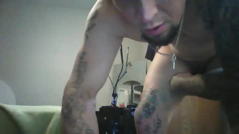 Snapshot of recka810 chatting on April 23, 2026, 9:28 pm recka810 online show from April 23, 2026, 9:28 pm