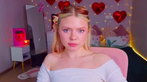 red__candy online show from March 13, 2026, 3:18 pm