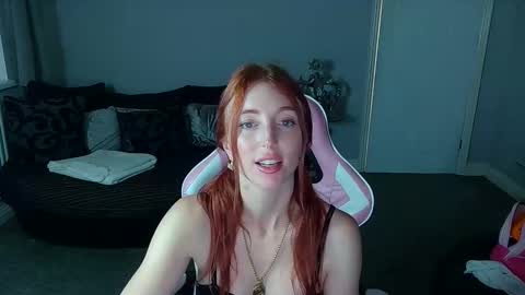 Red -  online show from November 12, 2025, 3:12 pm