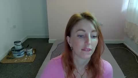 Snapshot of red_firesquirt chatting on June 6, 2026, 1:38 pm Red - online show from June 6, 2026, 1:38 pm