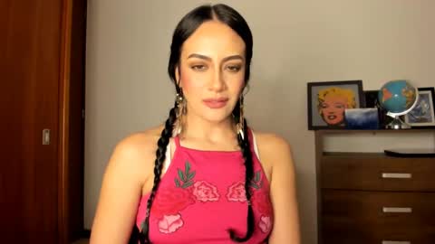 red_flower203 online show from February 7, 2025, 11:55 pm