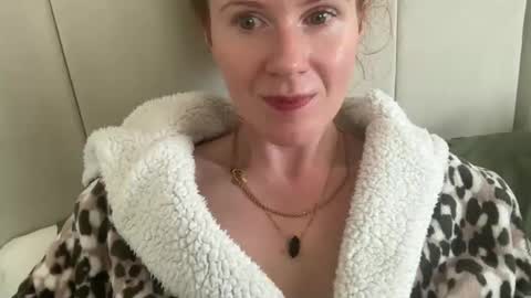 Rosie online show from September 25, 2025, 9:02 am