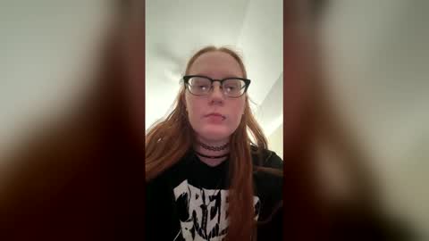 Snapshot of red_hot_foxx03 chatting on March 28, 2026, 5:45 pm red_hot_foxx03 online show from March 28, 2026, 5:45 pm