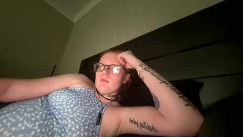 Snapshot of red_hot_foxx03 chatting on May 20, 2026, 7:20 pm red_hot_foxx03 online show from May 20, 2026, 7:20 pm