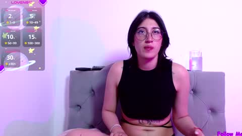 IG   OF red moonn online show from December 21, 2024, 8:54 pm