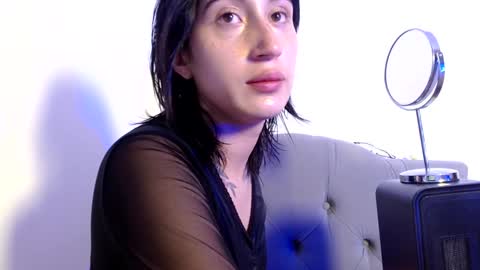 IG   OF red moonn online show from December 29, 2024, 12:01 pm