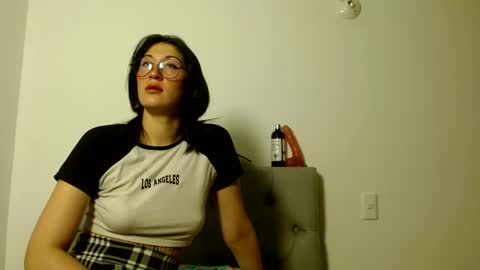 IG   OF red moonn online show from February 10, 2025, 12:50 pm