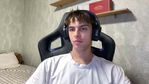 redbullshine online show from October 1, 2025, 7:42 pm