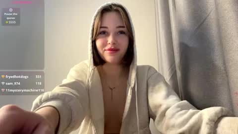 Mia online show from January 10, 2026, 9:30 pm