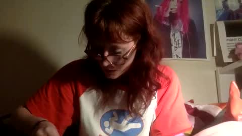 redcassie666 online show from April 15, 2026, 7:32 pm