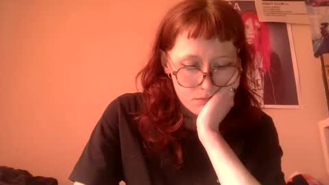 redcassie666 online show from April 26, 2026, 2:37 pm