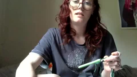 Snapshot of redcassie666 chatting on May 10, 2026, 3:50 pm redcassie666 online show from May 10, 2026, 3:50 pm