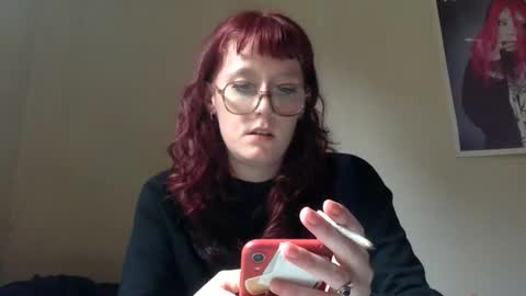 Snapshot of redcassie666 chatting on May 19, 2026, 1:28 pm redcassie666 online show from May 19, 2026, 1:28 pm