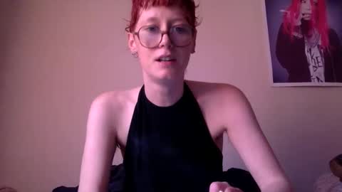 Snapshot of redcassie666 chatting on May 22, 2026, 1:06 pm redcassie666 online show from May 22, 2026, 1:06 pm