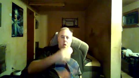 reddragon1195 online show from December 26, 2024, 5:15 am