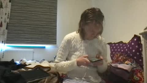 Redfox online show from December 17, 2025, 10:43 am