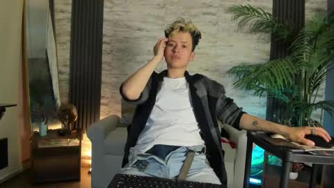 redhood_1_ online show from March 27, 2026, 3:45 am