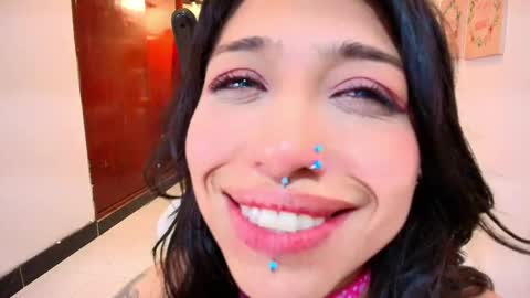 Snapshot of redhotter_ chatting on February 20, 2025, 10:48 pm Lili Lopez online show from February 20, 2025, 10:48 pm