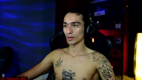 Snapshot of redrum_696 chatting on December 16, 2024, 6:10 am Red online show from December 16, 2024, 6:10 am