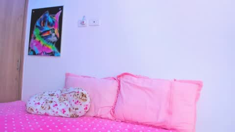 redski77 online show from February 6, 2025, 9:11 am