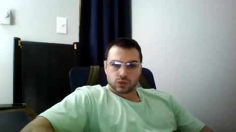 Snapshot of redstar461163 chatting on December 9, 2024, 2:06 pm redstar461163 online show from December 9, 2024, 2:06 pm