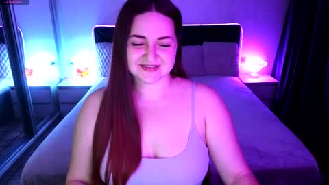 Snapshot of redstarvixen chatting on May 18, 2026, 10:48 pm Viktoria online show from May 18, 2026, 10:48 pm