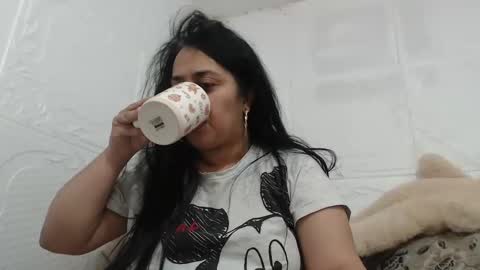 Snapshot of reeapassion chatting on February 24, 2025, 11:41 pm Reea online show from February 24, 2025, 11:41 pm