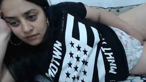Snapshot of reeapassion chatting on March 7, 2025, 8:44 pm Reea online show from March 7, 2025, 8:44 pm