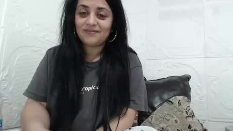 Reea online show from February 15, 2026, 10:06 pm