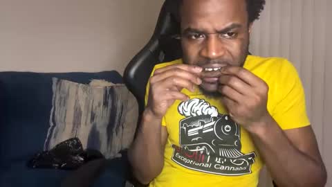 Snapshot of reekanddes chatting on November 17, 2025, 4:51 am reekanddes online show from November 17, 2025, 4:51 am