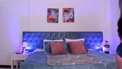 Regina online show from November 25, 2025, 1:00 pm