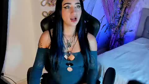 Snapshot of regina_storm chatting on August 4, 2026, 2:37 am online show from August 4, 2026, 2:37 am
