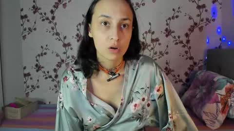 Alisa online show from December 22, 2025, 11:40 am