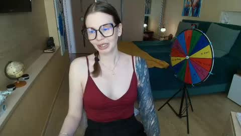 Snapshot of reginasparkle chatting on May 24, 2026, 10:20 am Regina online show from May 24, 2026, 10:20 am