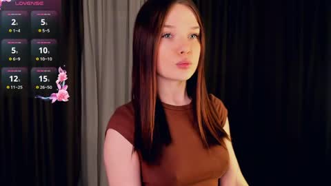 Snapshot of reginiasaccone chatting on June 4, 2026, 6:14 pm Emily - online show from June 4, 2026, 6:14 pm
