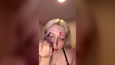 reiannmay online show from March 4, 2026, 12:49 am