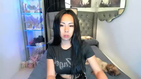 reighnempress online show from April 16, 2026, 2:34 am