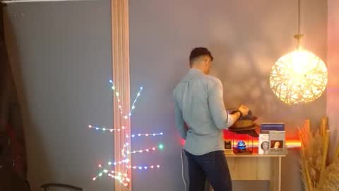   REIKO  online show from March 12, 2026, 5:08 pm