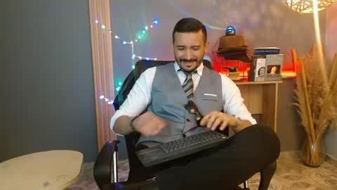   REIKO  online show from April 3, 2026, 2:26 pm