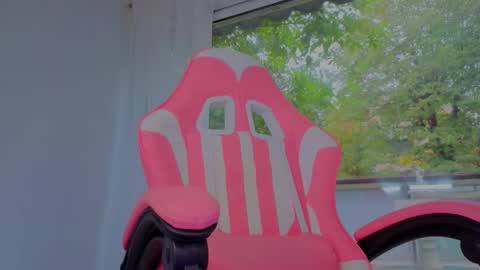 reina cummings online show from September 29, 2025, 5:56 am