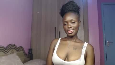 reina_lexi online show from May 16, 2026, 12:40 am