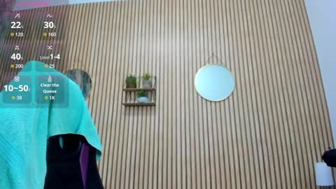 reina_loren online show from February 18, 2026, 2:51 am