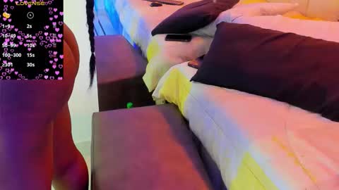 Miah online show from November 21, 2025, 5:06 am