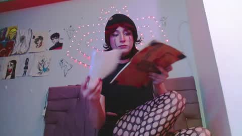 reiv_femboy online show from March 13, 2026, 3:02 am