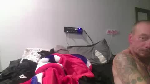 Snapshot of remshotdt chatting on December 2, 2025, 3:23 am remshotdt online show from December 2, 2025, 3:23 am