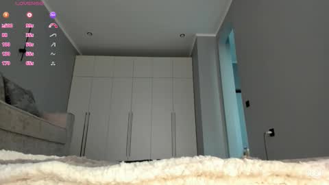 Ren online show from February 27, 2026, 4:01 am