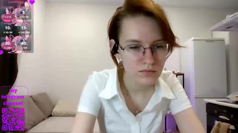 Snapshot of renaeblaski chatting on March 14, 2026, 5:18 pm Claire online show from March 14, 2026, 5:18 pm