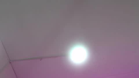 Snapshot of renata_valentina chatting on April 17, 2026, 10:51 am RENATA VALENTINA online show from April 17, 2026, 10:51 am