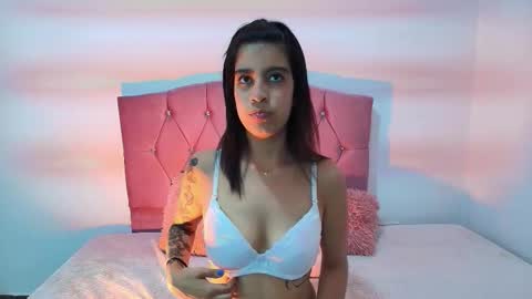 renata_velvet online show from February 7, 2026, 11:14 am