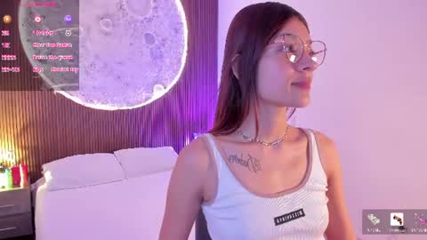 Snapshot of renatamason chatting on July 2, 2026, 5:13 am Renata online show from July 2, 2026, 5:13 am